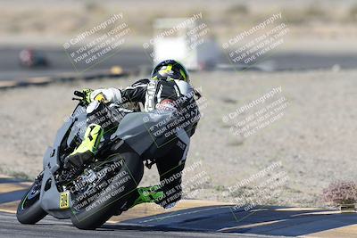 media/Dec-01-2025-Moto Forza (Mon) [[2daa91e15f]]/1-Advanced Group/Session 2 Turn 11 Backside/